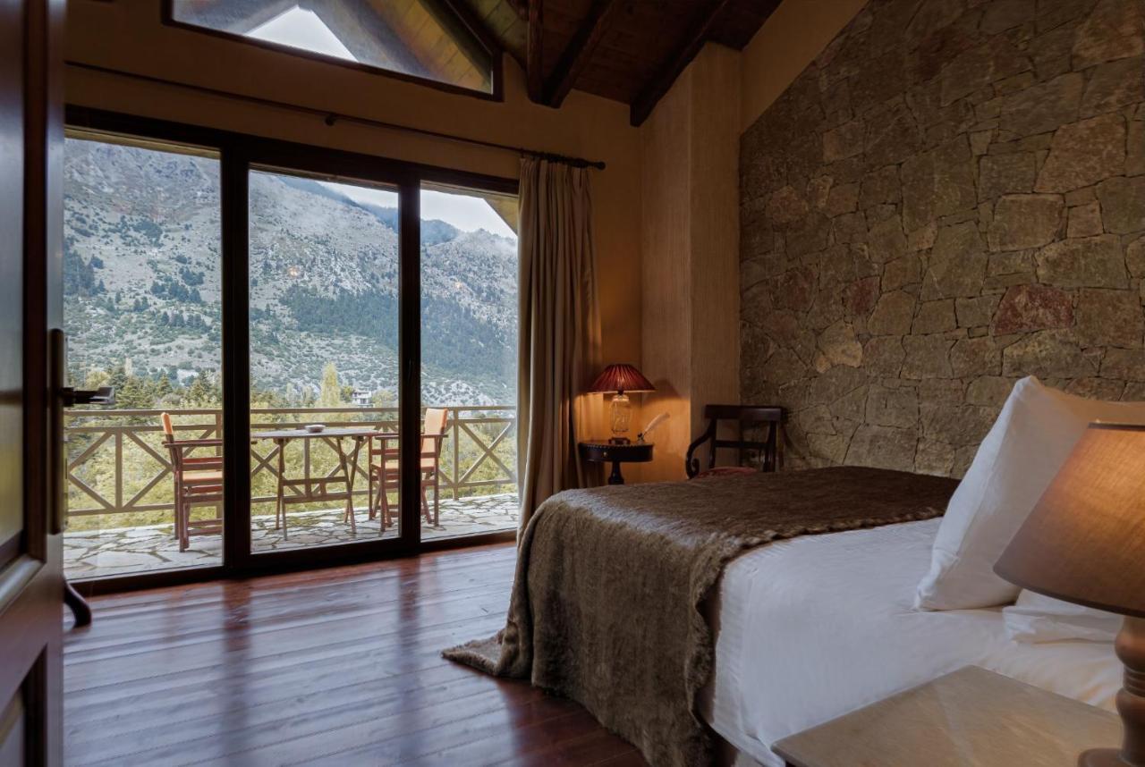 Parnassus Dreamwood Chalet Eptálofos 外观 照片